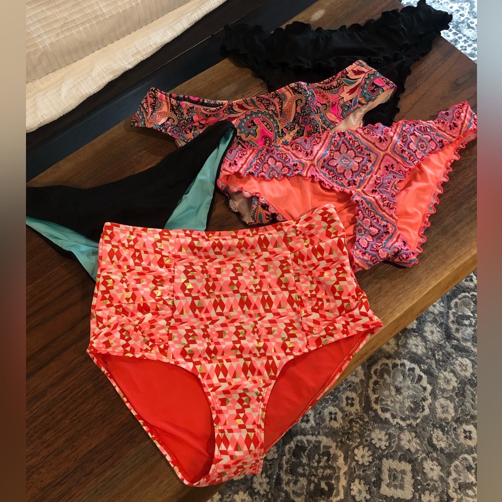 Bundle of 5 swim bottoms gently used